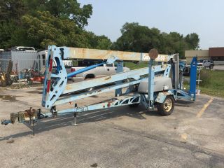 Genie Tz - 50 Articulated Tow Behind Trailer Mounted Boom Lift Tz50 photo