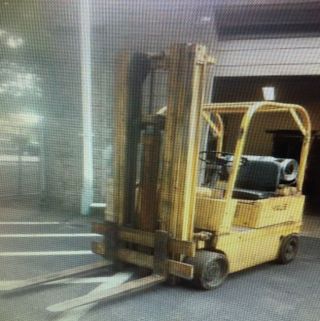 Forklift photo