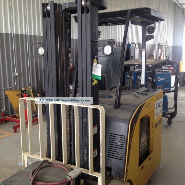 2011 Yale Esc040ac Electric Stand Up Forklift