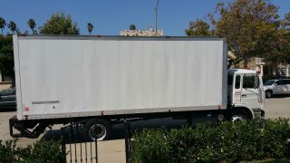 1993 Mack Box Truck (midliner) With Lift Gate photo