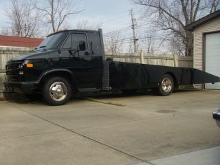 1994 Chevrolet P - 30 Cab Over With Hodges Deck P - 30 Chassis Cab Over With Hodges Deck Car Hauler photo