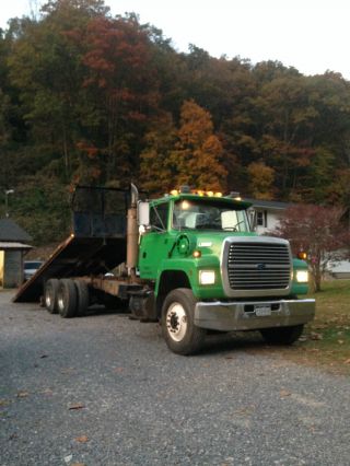 1996 Ford L - 8000 photo