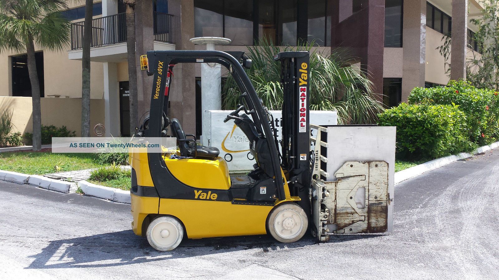 2008 Yale Forklift Glc030 W/ Appliance Clamp Attachment Forklifts photo