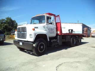 1988 Ford F8000 photo
