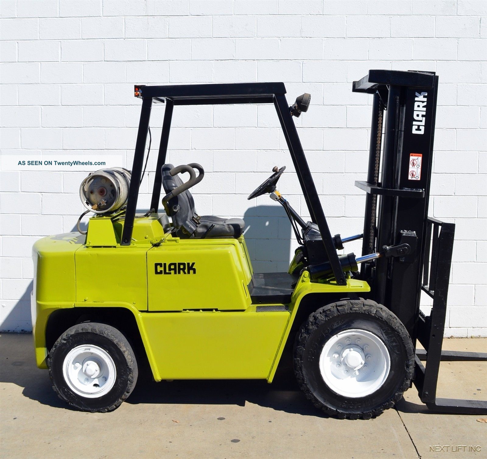 Clark 8000 Lb Lpg Pneumatic Forklift 8,  000 Propane - Local Trade In Forklifts photo