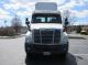 2011 Freightliner Ca12564dc - Cascadia Daycab Semi Trucks photo 2