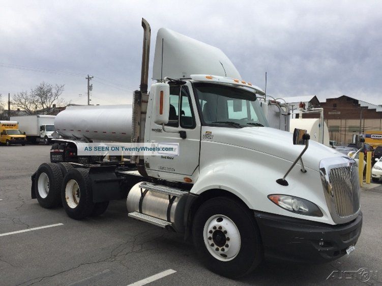 2010 International Prostar Daycab Semi Trucks photo