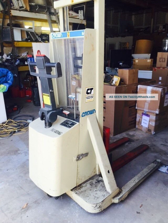 Crown Fork Lift 20ms Forklifts photo