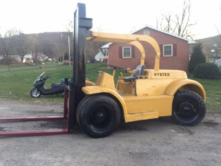 Hyster 20000 Lb Forklift 6 Cylinder Engine Dual Tires Fork Lift photo