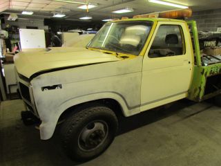 1986 Ford F - 350 photo