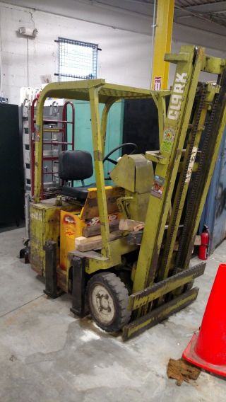 Clark Electric Forklift Needs Battery photo