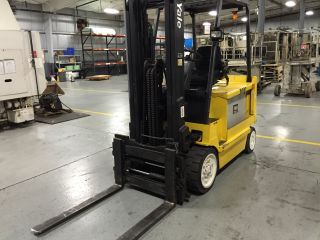 Video Yale Forklift Erc080 295 Hours 8000lb photo