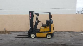 Yale Forklift 3000lbs Tripple Stage Mast W/ Side Shifter Low Reserve photo