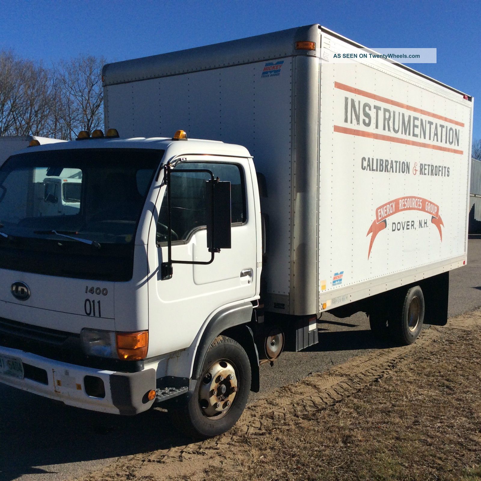 2001 Nissan Ud 1400 Box Trucks / Cube Vans photo