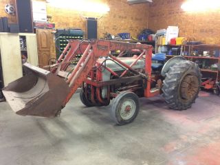 801 Ford Tractor W/ Power Steering photo