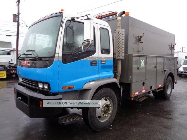 2004 Gmc T7500 Utility / Service Trucks photo
