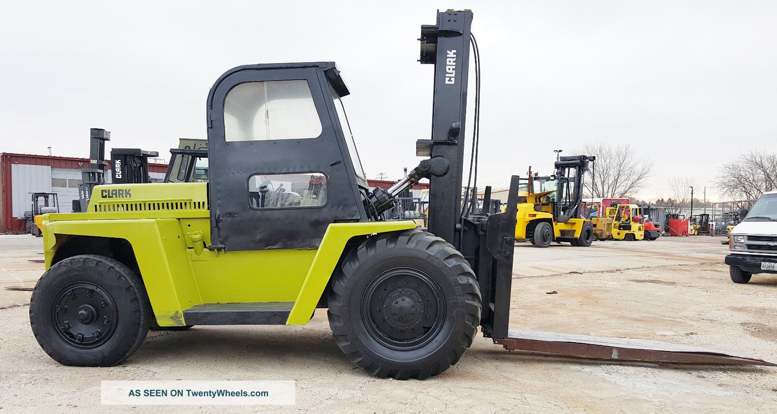 Clark Rough Terrain Chy160b 16000lb Forklift Lift Truck Forklifts photo