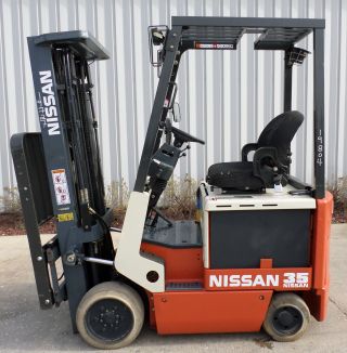 Nissan Model Csp01l18s (2006) 3500lbs Capacity Great 4 Wheel Electric Forklift photo