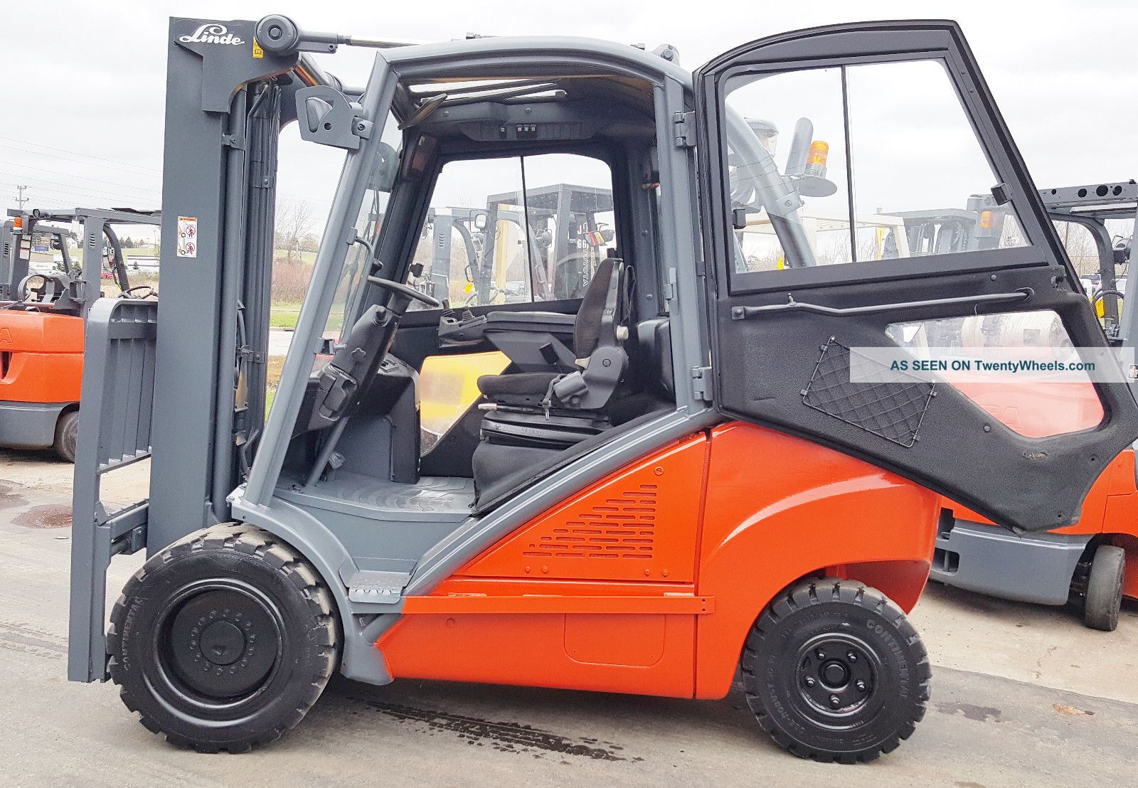 Linde Pneumatic H30t 6000lb Full Cab Forklift Lift Truck