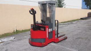 Raymond Forklift Walk - Behind Pallet Stacker Dsx40 Tripple Stage Side Shifter photo