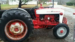 Ford 841 Tractor photo