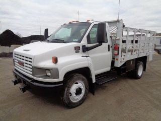 2004 Gmc C5500 12 ' Stake Body Truck photo