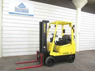 Hyster S30xm 3,  000 Lb.  Lp Gas Forklift,  Three Stage,  Sideshift,  Cushion Tire photo