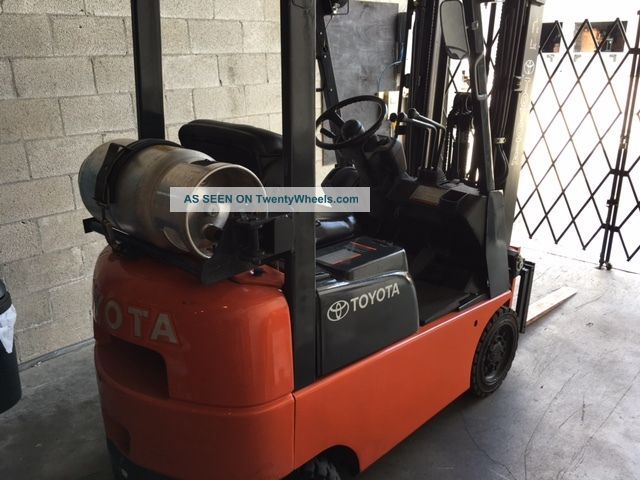 Forklift: Toyota Model 7fbcu15 (2005) 2,  500lbs Capacity - Perfect Condition Forklifts photo