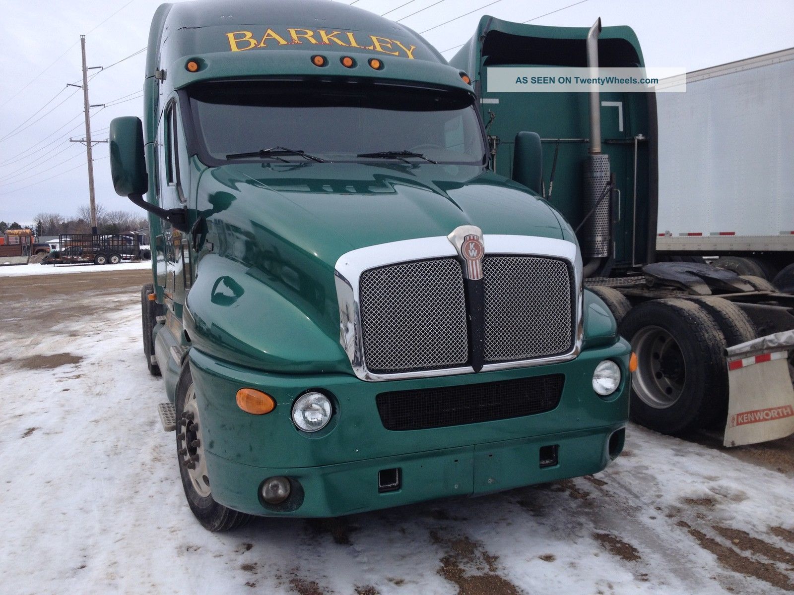 2000 Kenworth T2000 Sleeper Semi Trucks photo