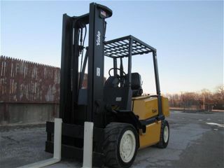 Yale Gdp070 Forklift Lift Truck Hilo Fork,  7000lb Cap,  Pneumatic Tire photo