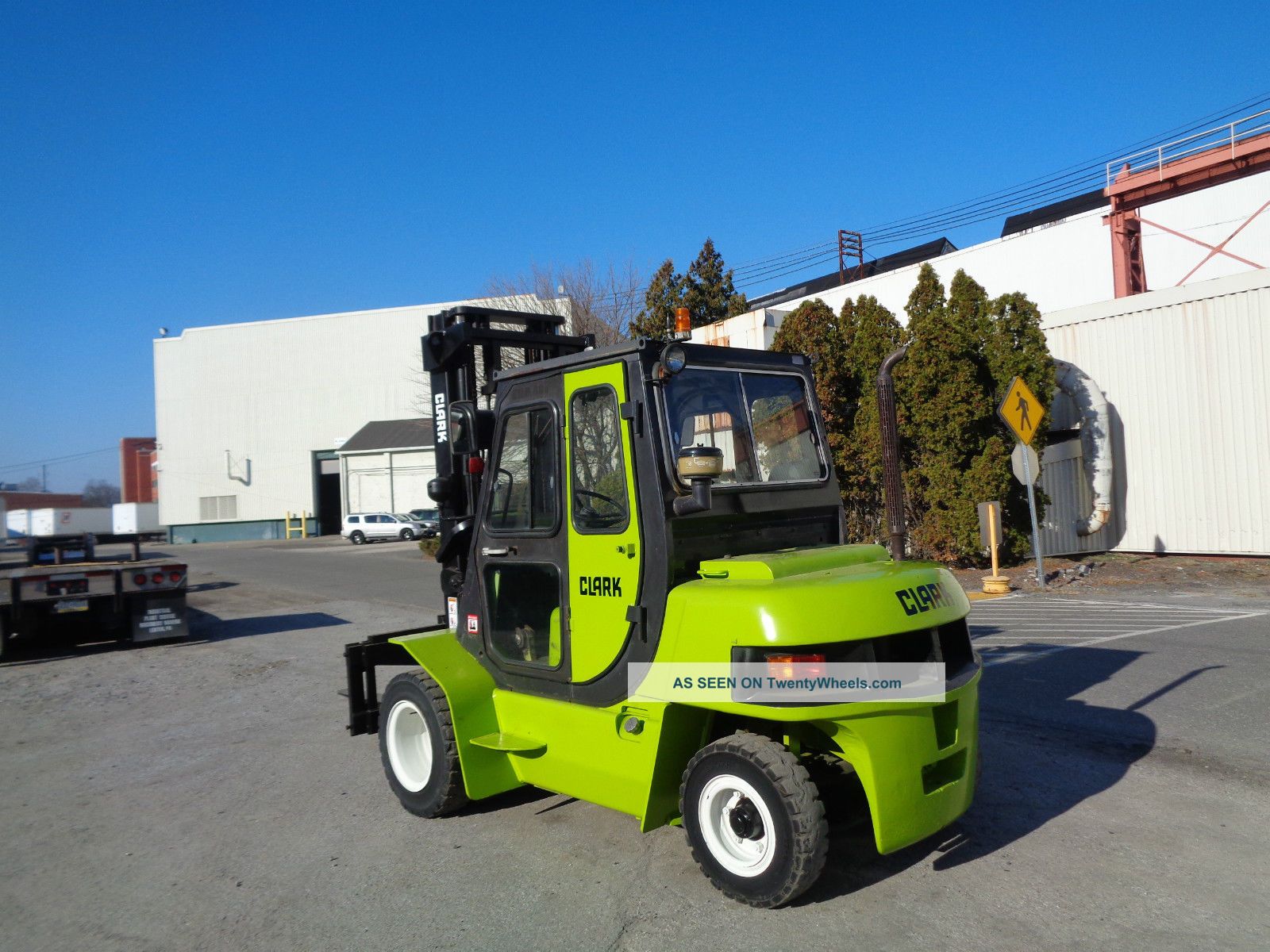 Clark Cmp40d 8, 000 Lbs Pneumatic Forklift Enclosed Cab With Heat