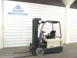 2007 ' Crown 4000 Lb.  Three Wheel Electric Forklift,  Three Stage,  S/s,  1930 Hours photo