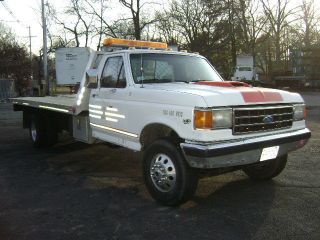 1989 Ford F450 Duty photo