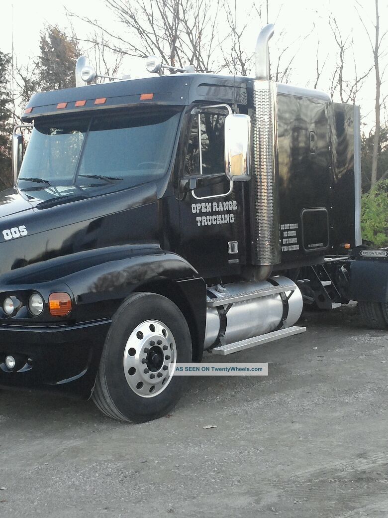 2008 Freightliner Cst120 Sleeper Semi Trucks photo