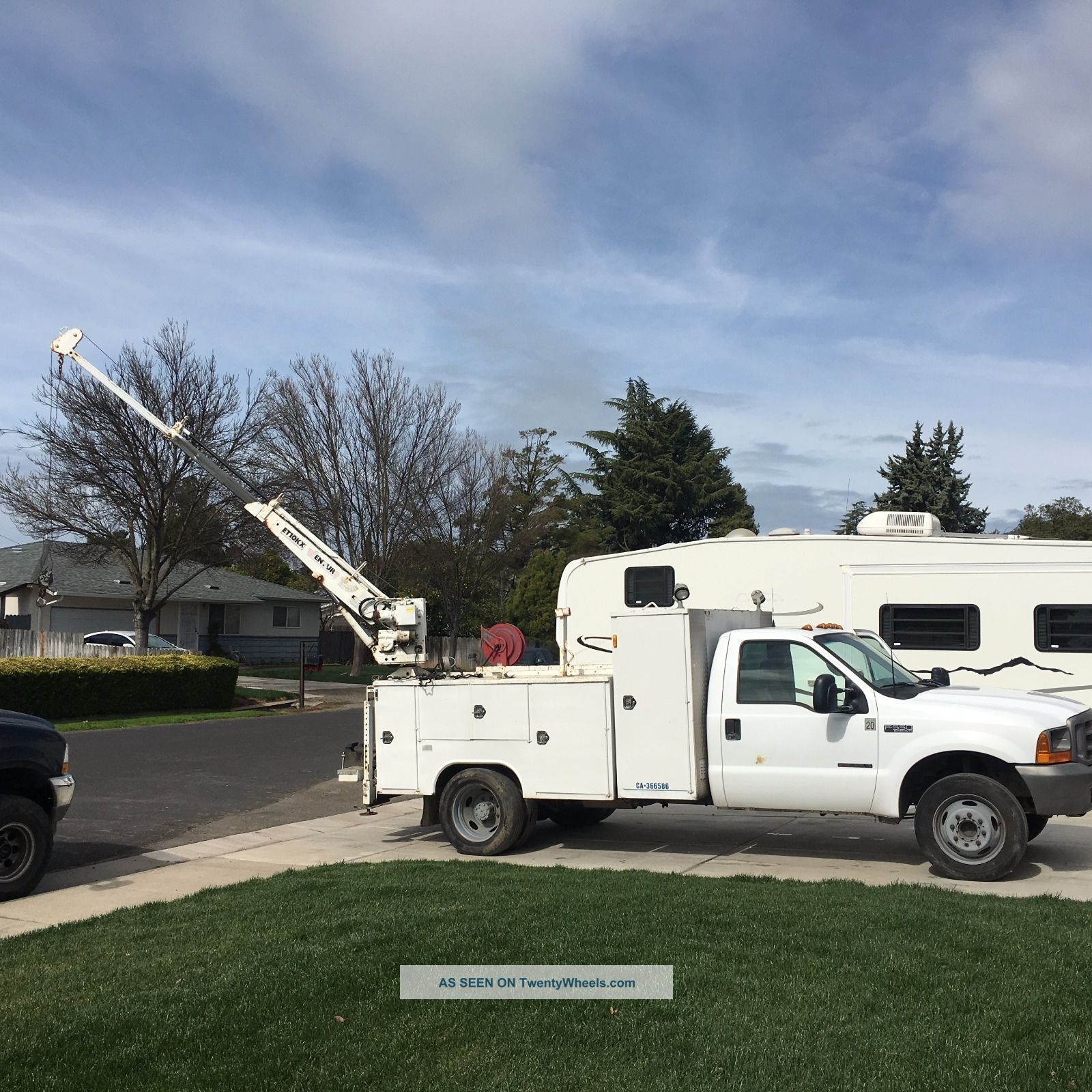 1999 Ford F550 Utility / Service Trucks photo