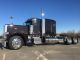 2016 Peterbilt 389 Sleeper Semi Trucks photo 2