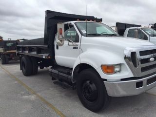 2006 Ford F750 photo