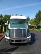 2011 Freightliner Cascadia Ca113slp Sleeper Semi Trucks photo 1