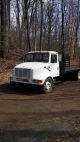 1996 International Low Profile Flatbed Box Trucks / Cube Vans photo 1