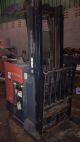 Pair Of Toyota Electric Forklifts 7bru18 3500lb 3 - Stage Masts,  With 440v Charger Forklifts photo 5