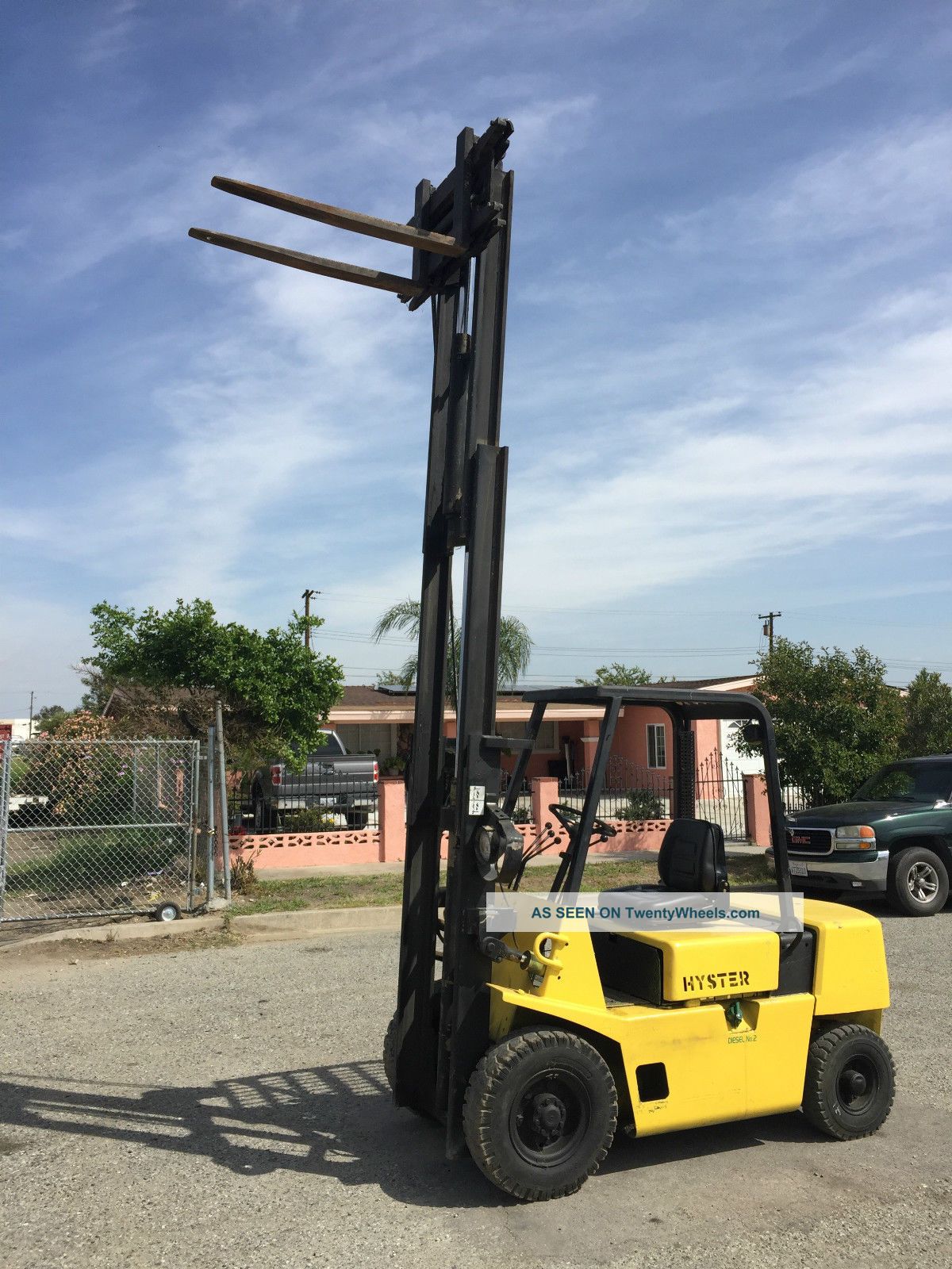 Hyster H40 Xl Mil Fork Forklift 4000lb Air Tires Diesel Powered