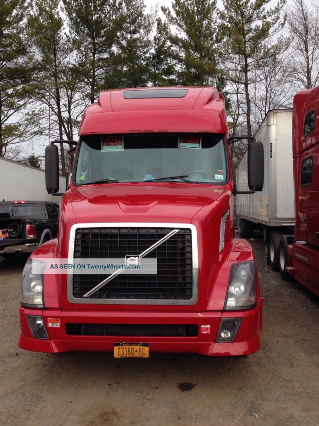 2006 Volvo Sleeper Semi Trucks photo