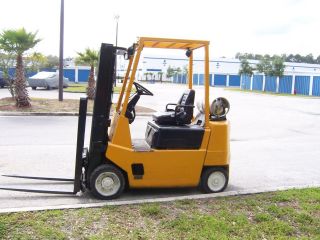 Hyster Forklift 4000 Capacity $1000 photo