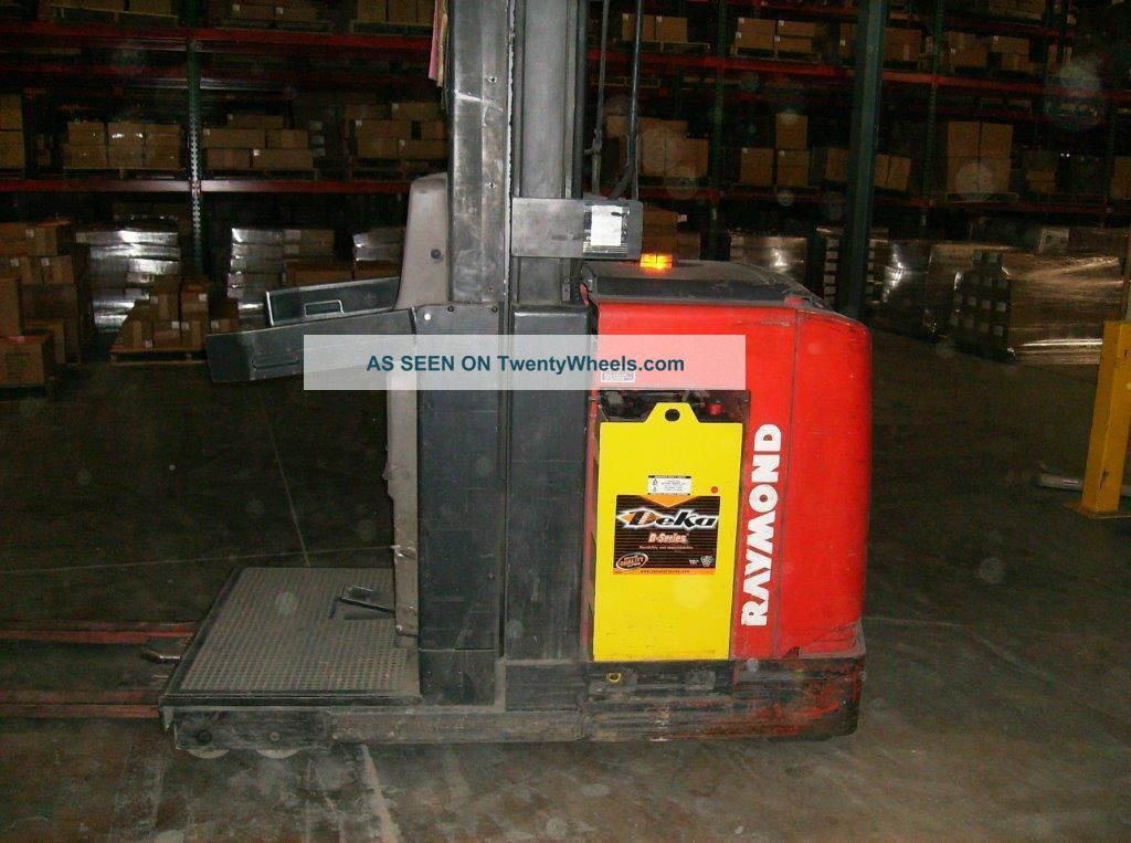 Raymond Forklift - Electric Order Picker - $1,  950 Forklifts photo