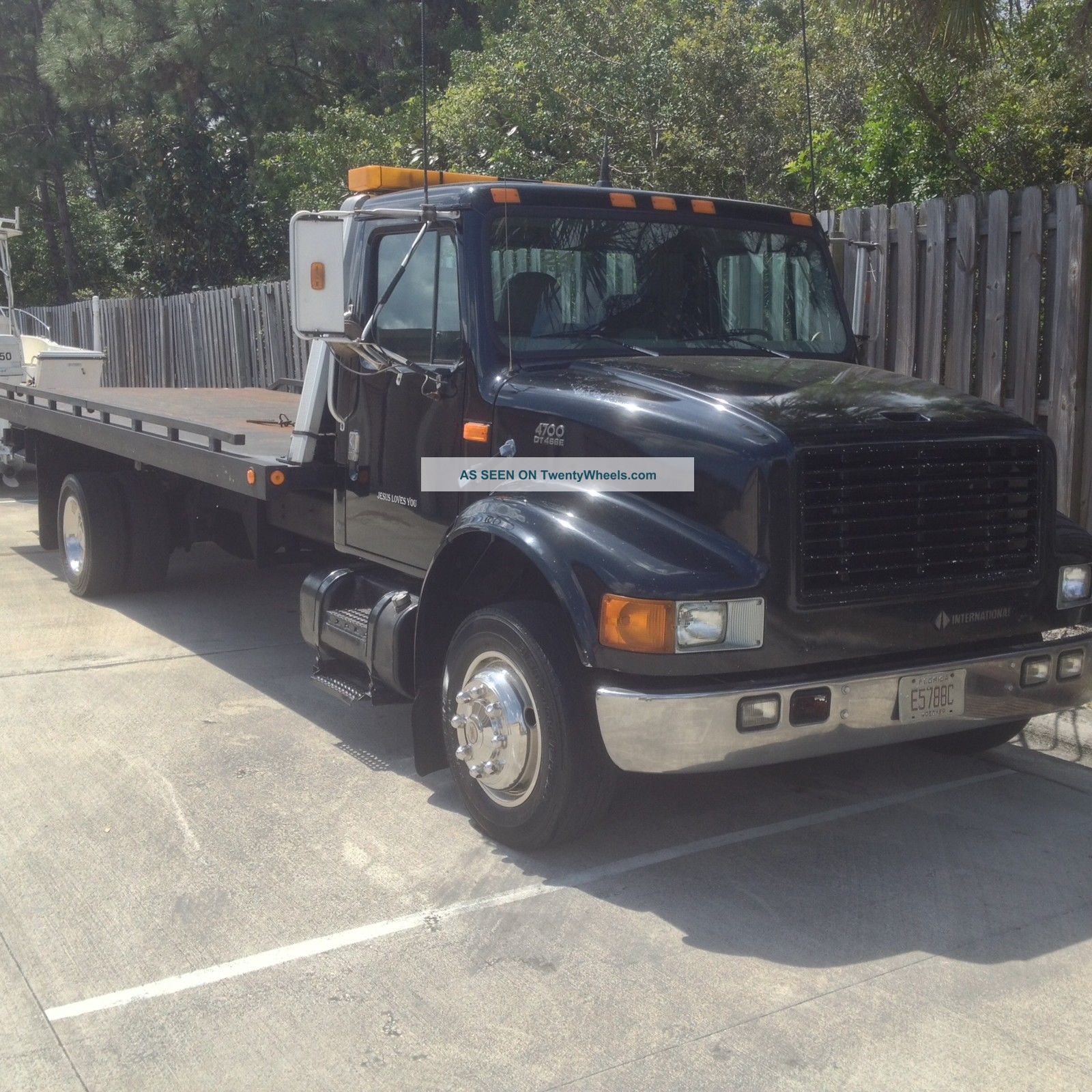 2000 International 4700 Flatbeds & Rollbacks photo