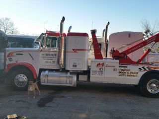 1998 Freightliner Classic photo