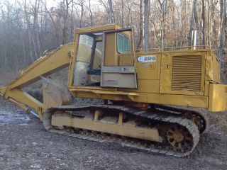 Caterpillar 225 Excavator/farm Or Construction Equipment photo