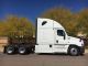 2013 Freightliner Cascadia Sleeper Semi Trucks photo 3
