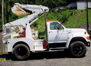 1995 Ford F - 700 Backhoe Truck photo