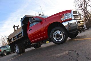 2013 Dodge 2dr Dump Truck photo